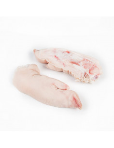 Pies de cerdo cortados